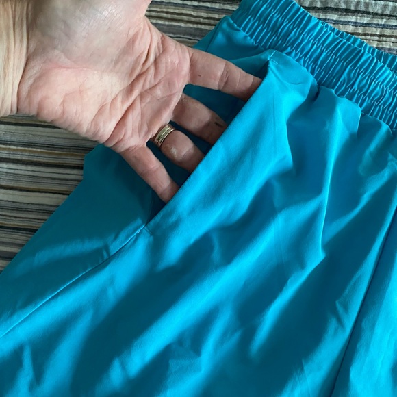 All in Motion Shorts, new - Picture 4 of 4